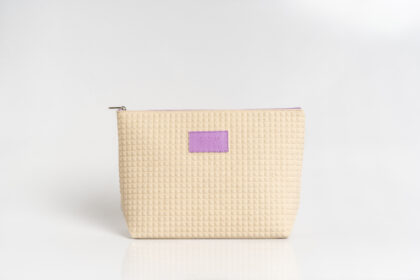 Brinde – Necessaire G Off White Lilás SKNY